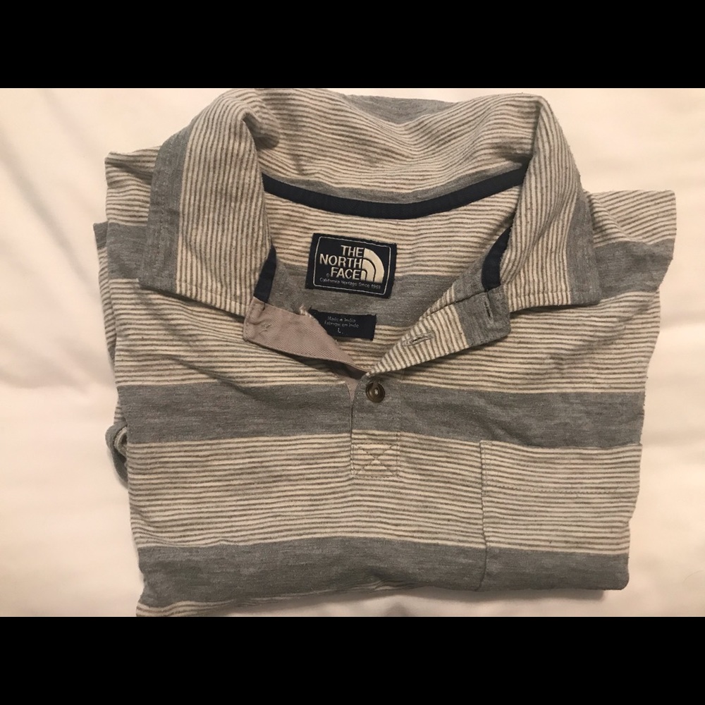 North face short sleeve shirt